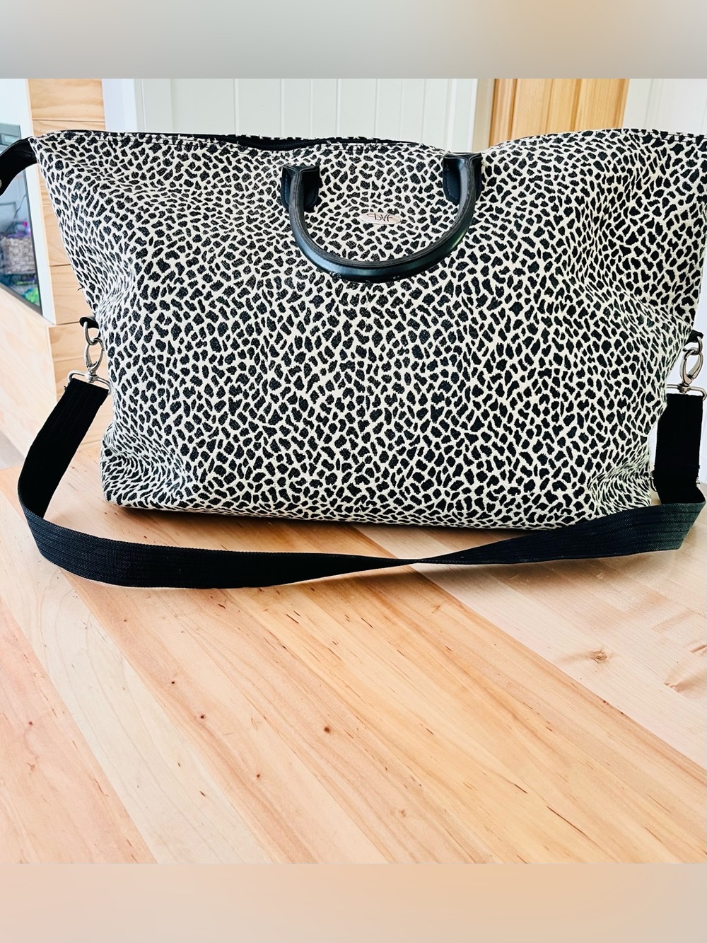 Diane von Furstenberg (DVF) Madagascar Collection Animal Print Weekender - Picture 2 of 10